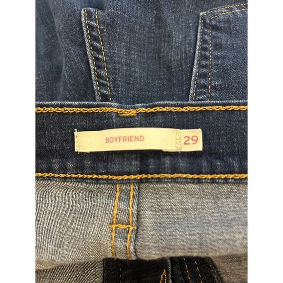 Levi's Boyfriend Mid Rise Women's Jeans in Size 29 Waist/27” inseam - Picture 8 of 9